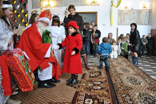 I zaczęło się rozdawanie ... I zaczęło się rozdawanie ...