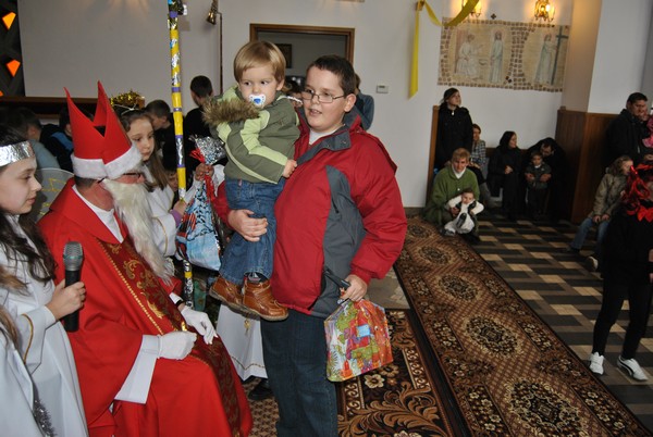 I zaczęło się rozdawanie ... I zaczęło się rozdawanie ...